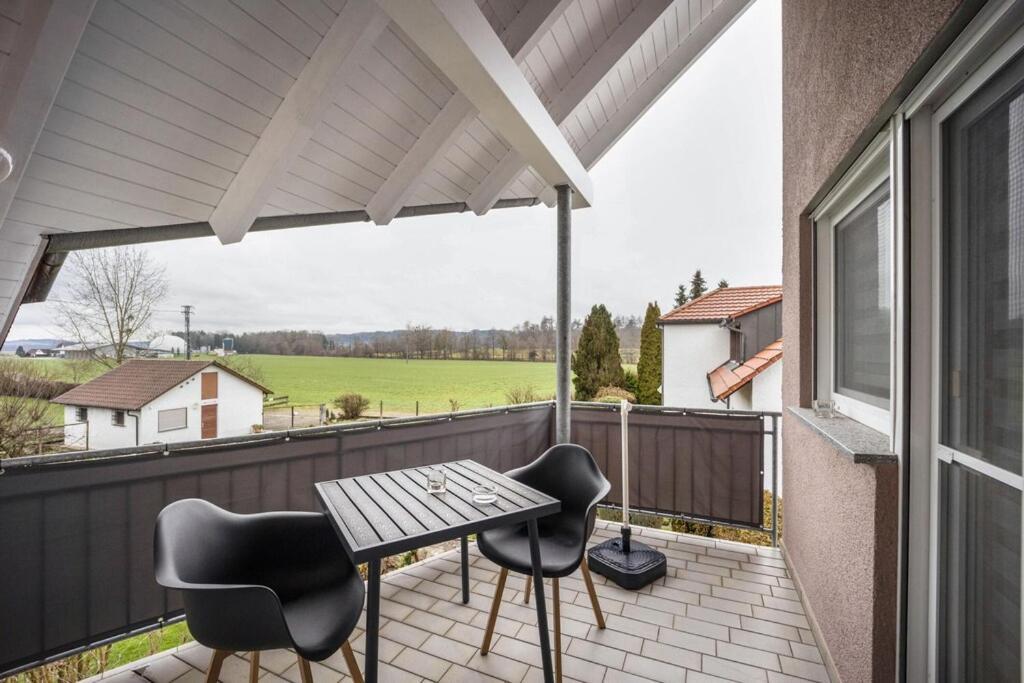 Ferienwohnung Im Gruenen, 10 Km Rv, 30 Km Bodensee, Kueche Bad Balkon Wolpertswende Exterior foto